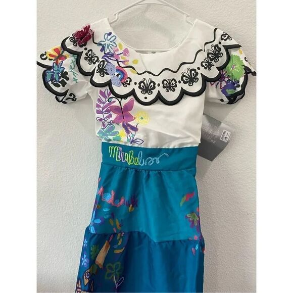 Disneys Mirabel Costume Size 9/10 - Picture 3 of 14
